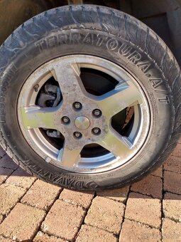 2005 Jeep Grand Cherokee - 2