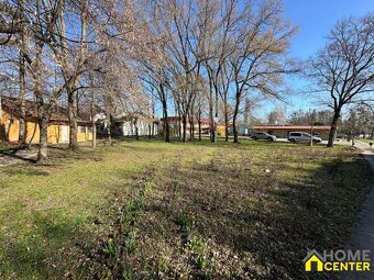 NA PREDAJ POZEMOK V AREÁLI TERMÁLNEHO KÚPALISKA PATINCE - 2