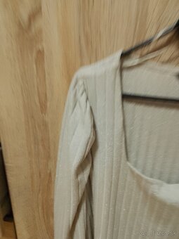 Predám trblietavý sveter - 2