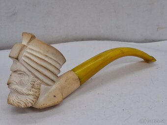 Predám starú pipu penovku hlava muža 32 € - 2