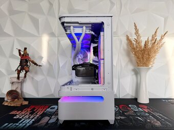 Ryzen 7 9800x3D, RTX 5070 Ti 16GB, 32GB RAM, 2TB SSD,1200W - 2