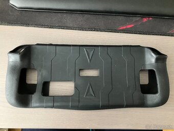 Predam silikonovy obal na steamdeck - 2