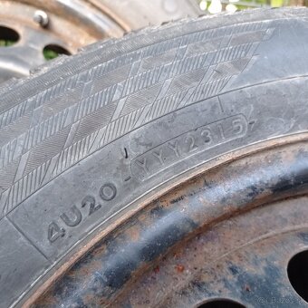 Sada zimných pneumatík na plechových diskoch - 2