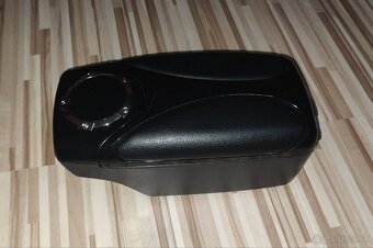 Lakťová opierka do auta - 2