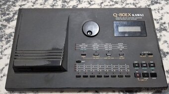 Predám sequencer Kawai Q80EX - 2