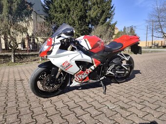 Suzuki GSXR 600 - 2