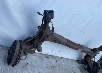 Citroen C4 Cactus 2014- zadná nápravnica - 2