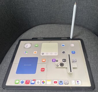 iPad Pro 12.9" Gen 5th 128GB + Magic Keyboard + Pencil 2.ge - 2