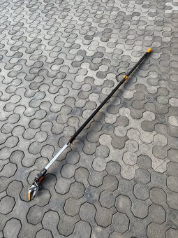 Fiskars teleskopické záhradné nožnice - 2