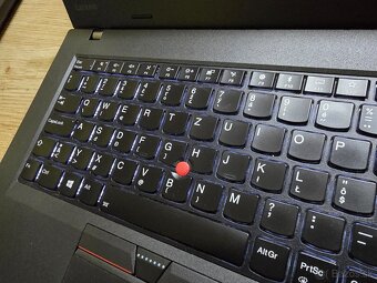 Lenovo T470 plnefunkcne s 8gb ram 256gb ssd diskom a i5 proc - 2