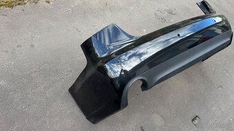 Audi A6 C7 4G sedan zadný nárazník - 2