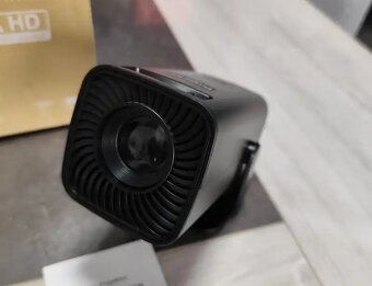 Projektor Full HD rozlíšenie - 2
