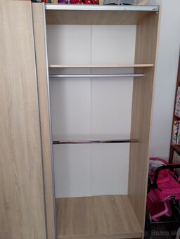 Šatníková skriňa - 2