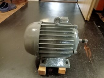 Predám elektrický motor - 2