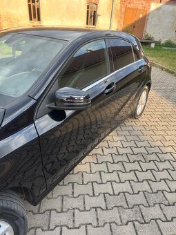 Mercedes A trieda 180 BlueEFFICIENCY - 2