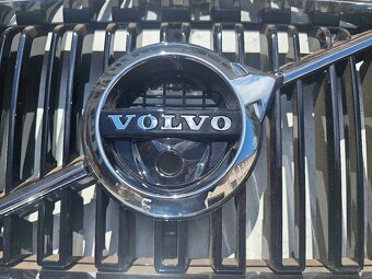 Volvo XC90 predná maska 31425932 - 2