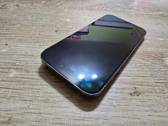 Iphone 14 PRO plnefunkcny v super stave na displeji nieje an - 2