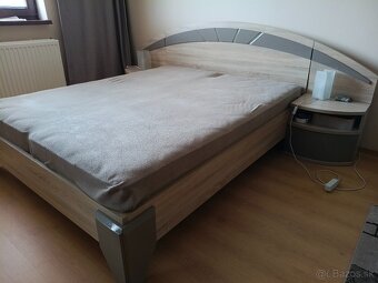 Predám Manželskú posteľ.160x200cm - 2