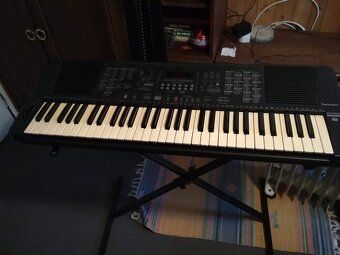 El. klavir Technics. - 2