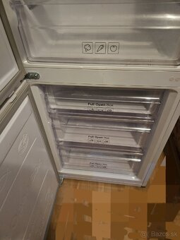 Predam chladnicku samsung - 2