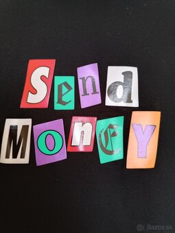 Mikina s kapucňou a vreckami - 2