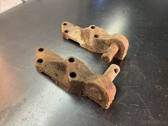 držiaky spodných ramien zetor major - 2