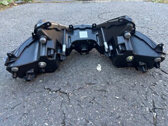 Aprilia RSV4 2023 jednotlive diely - 2