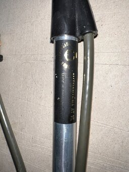 Anténa (autoanténa AT 15) - 2