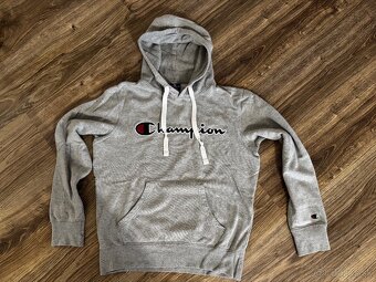 Dve mikiny veľkosť S - Champion a Gant - 2