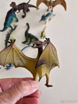 Dinosaury - 2