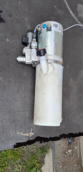 Hydraulická jednotka - 2