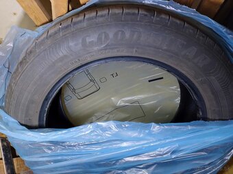 Pneumatiky 215/55 R17 - 2
