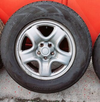 215/70 R16 toyota rav4 5x114 disky s pneu - 2
