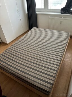 Predám posteľ IKEA Mandal 140 cm s úložným priestorom - 2