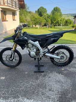 Barton 250ccm cross - 2