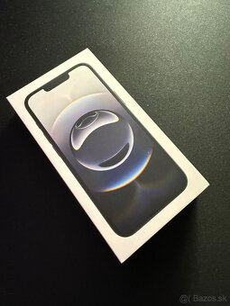 iPhone 16e 128GB - 2