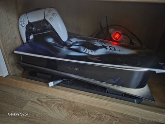 Playstation 5 s mechanikou - 2
