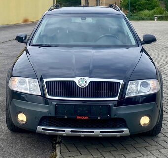 ŠKODA OCTAVIA SCOUT 2.0TDI 103 KW 4x4 XENON VYHREV NAVI - 2