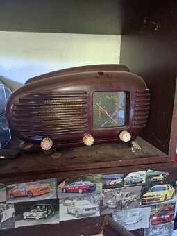 Bakelitové rádio tesla talisman - 2