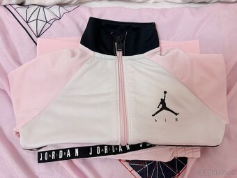 Nike - 2