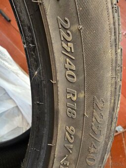 Zimné pneumatiky 225/40 R19 - 2