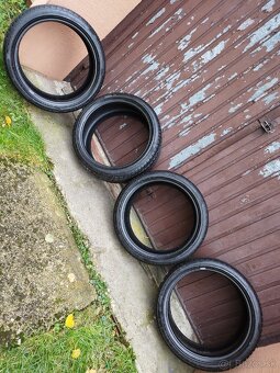 zimne pneumatiky 225/40 r18 - 2