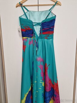 Dlhe spoločenske šaty - 2