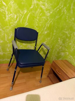 Toaletná stolička - 2