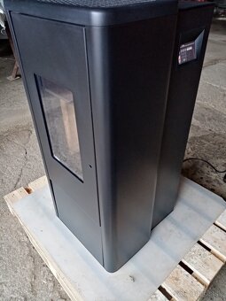 Peletová pec RIKA LIVO 6 kW r.v. 2017 - 2