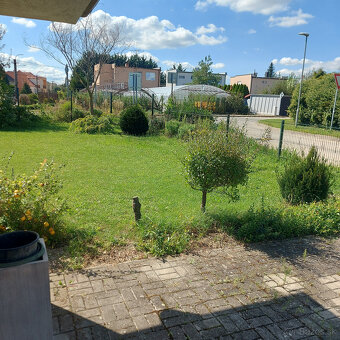 Na predaj stavebný pozemok s garážou v Šali – ulica Hrabová - 2