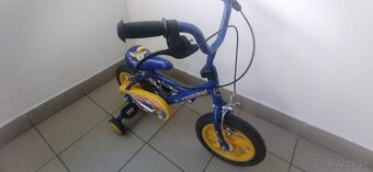 Predám zachovalý málo používaný modrý detský bicyke 12" kol - 2