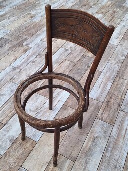 Stará stolička KOHN J&J - 2