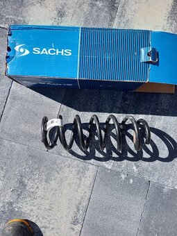 Zadná pružina na BMW X3, X4 - 2