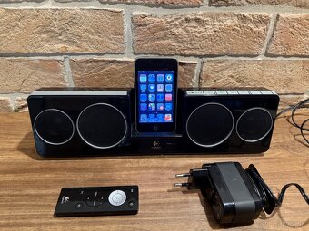 Dokovacia stanica Logitech Pure-fi pre iPod - 2